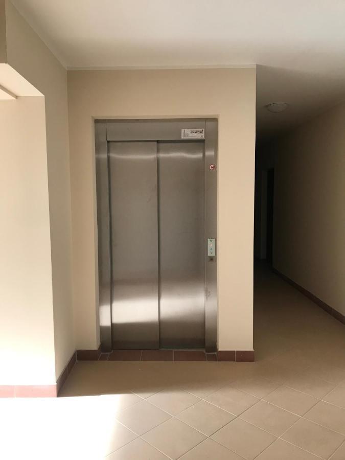 Apartament Holenderski Z Prywatnym Miejscem Postojowym W Garazu Кошалин Экстерьер фото
